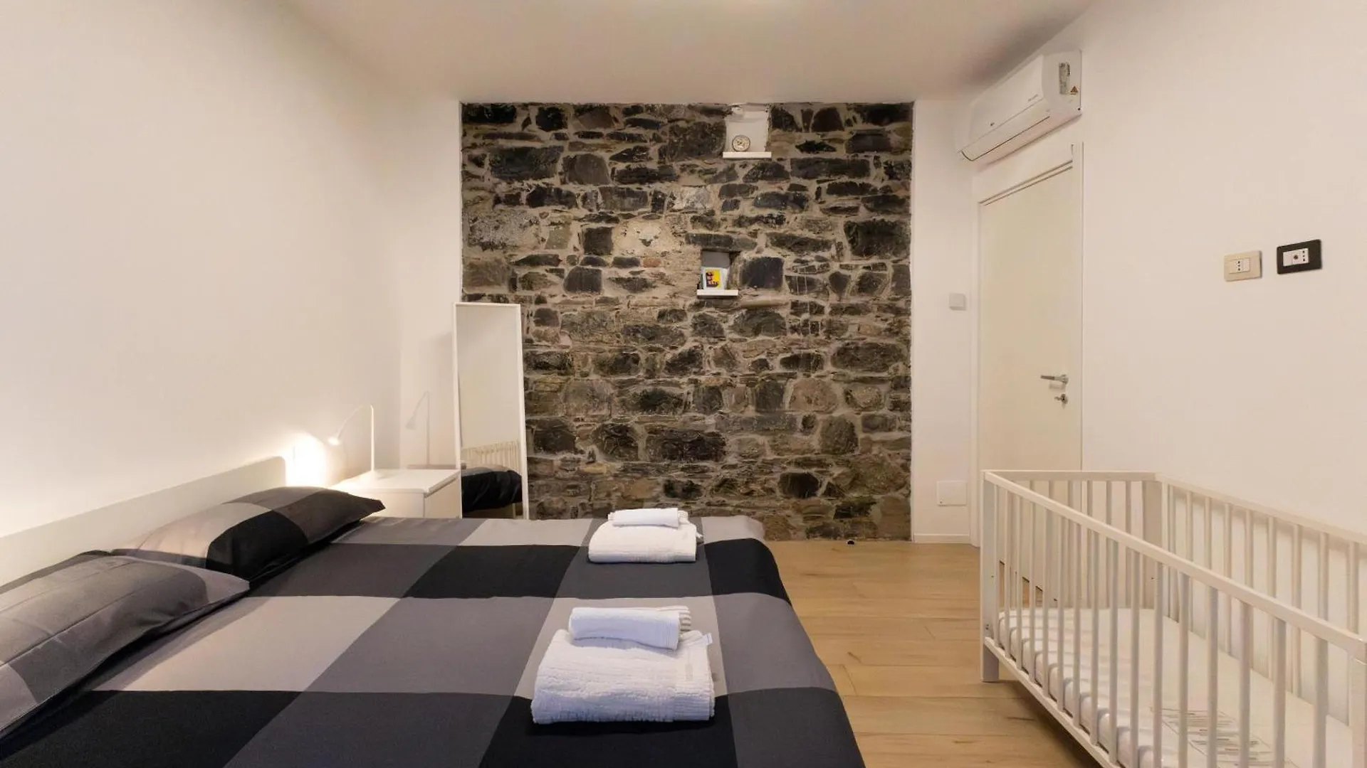 Apartament Il Giglio - Free Parking Como