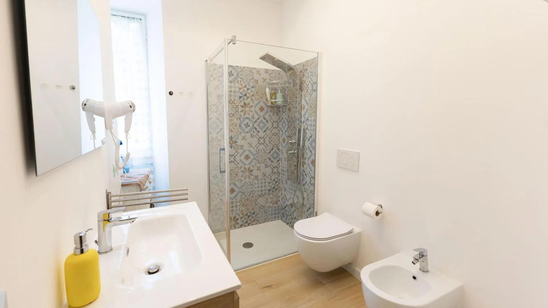 Il Giglio - Free Parking Apartment Como