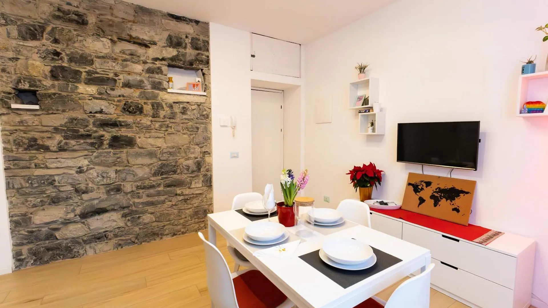 Il Giglio - Free Parking Apartment Como Italy